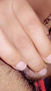 Hindi Audio - Indian Muslim Girl Sofia Gives Best Blowjob and Deep Throat and Cum in Mouth