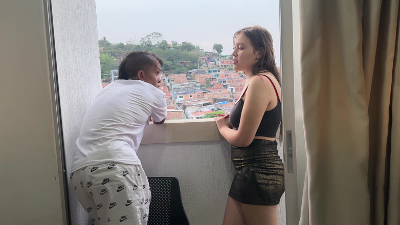 Julianaburning: Moje nadržená nejlepší kamarádka poprvé skončí s veškerým mým spermatem...