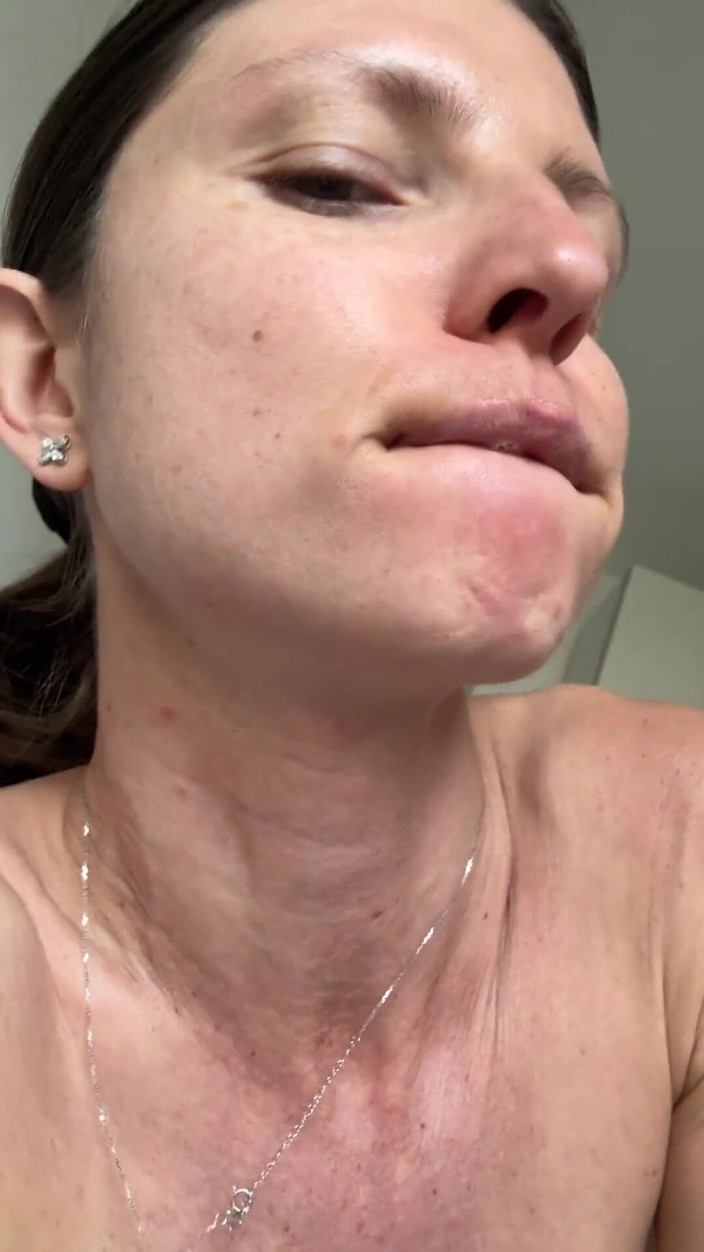 Gina Gerson: Solo saliv fetisch