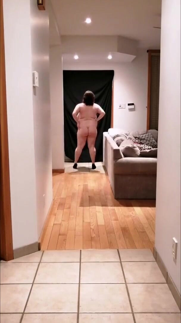 Melonie Kares: Cheery nago jiggle ćwiczenie BBW