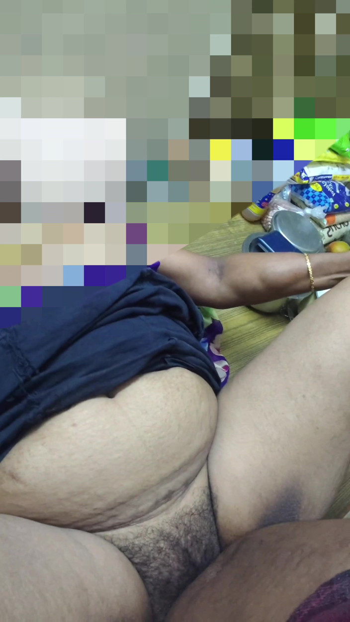 Porn films: Myson mengongkek ibu tiri saya oh no
