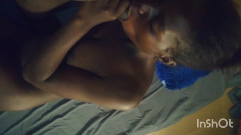 Pornsexlive: Ejaculação na barriga, vagina molhada,
