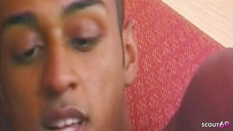 Shemale TS Collection: Latino com um pau gordo fode uma loira gostosa magrinha...