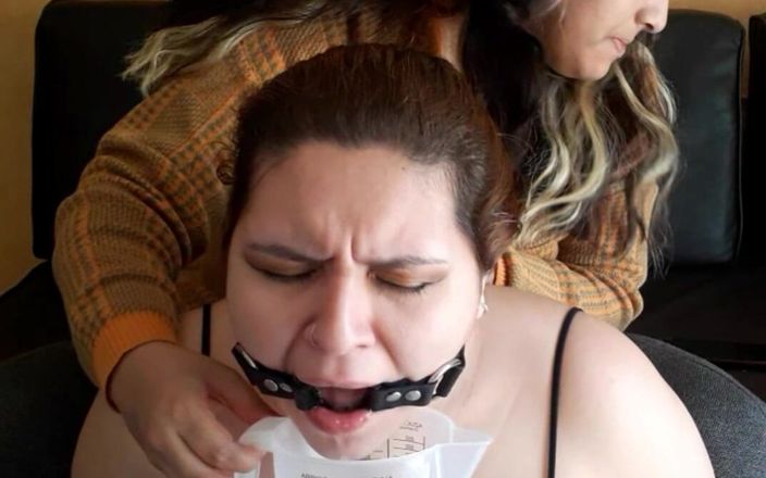 Selfgags Latina Bondage: 填满杯挑战 - 第2部分