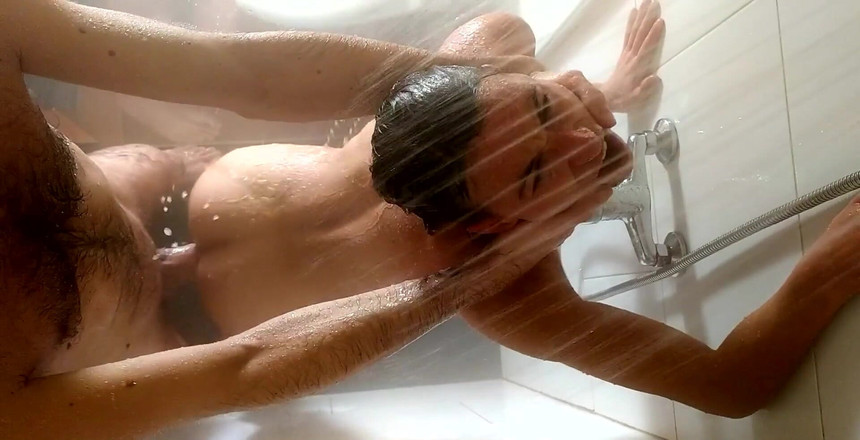 Magia Rosa: Sexo apasionado en la ducha