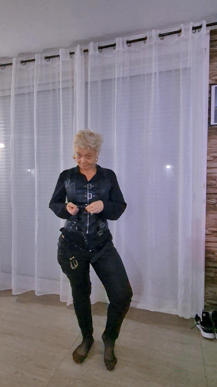 Sofy13: Koche alles, sogar darunter. Du willst es sehen