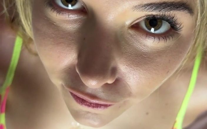 Samantha Flair: Aquí está el video de instrucciones de paja en retrato...