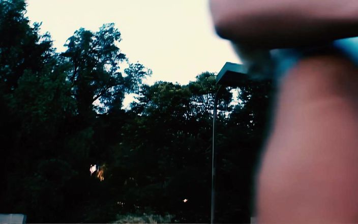 BestPorn85: Bridgette miluje jezdit s ptákem v zadku a dělá ve...