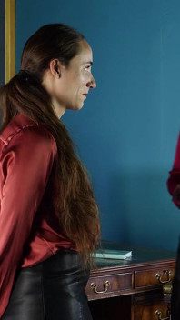 Nowy uwodzenie pracownika część 1: Lesbijki Szef Lady Sara Borgia Twierdzi Niewinny Niewolnik Mila (1080p)