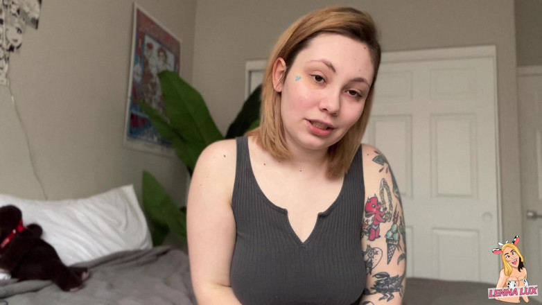 Lenna Lux: 음란한 이야기에 환상을 빠는 배다른 여동생