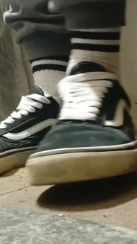 Meus Tênis Vans De Skate E Meias Brancas São Uma Compilação De Vídeos Onde Brinco Com Eles.