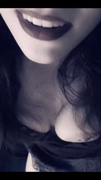 A Little Bit of Stepmommy Roleplay While Sexting