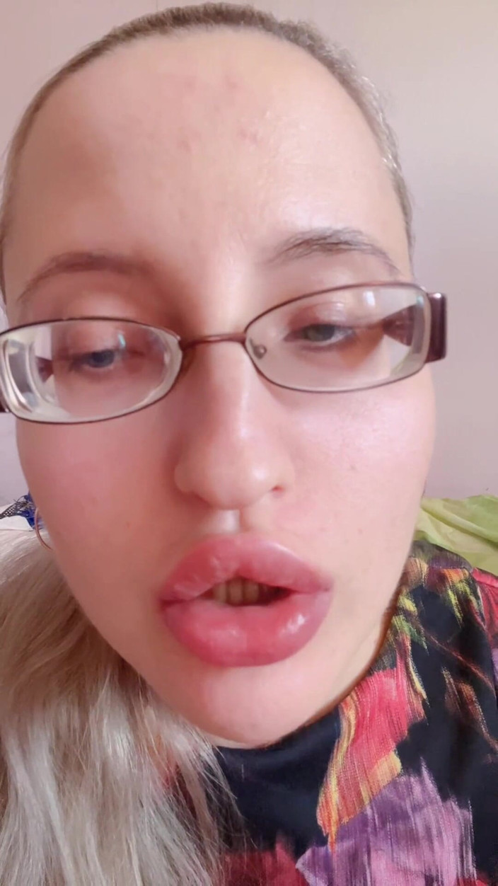 FinDom Goaldigger: Asmr mangia barra di proteine senza zucchero