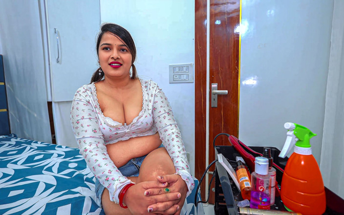 pinki_cute: Tattoo Fuck-tattoo Artist Fucked Stepsister When She Got a Tattoo...