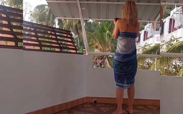Selena701: Amateur Blonde Mature Wife Enjoys Sex Pleasure