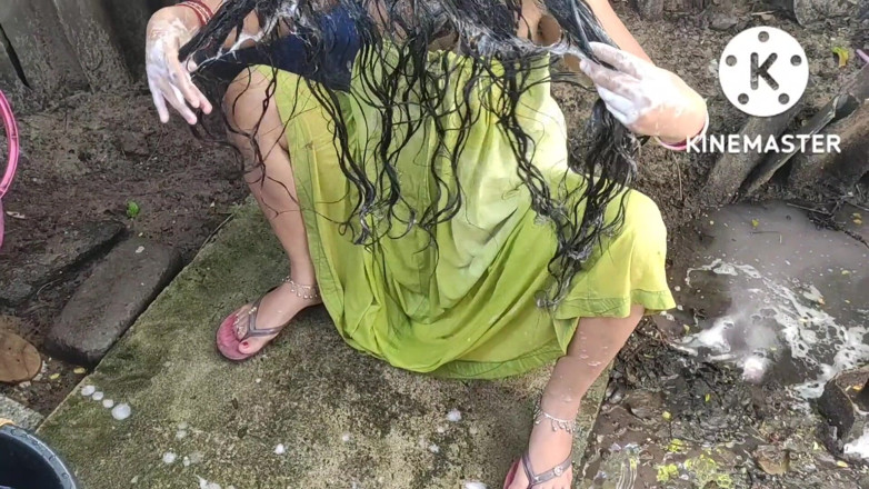 Anita yadav: Indian house wife hot style