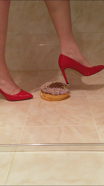 Labek: Cream Cake Crush