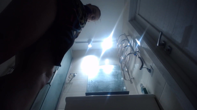 JuiceLussie: Worshipping Ass