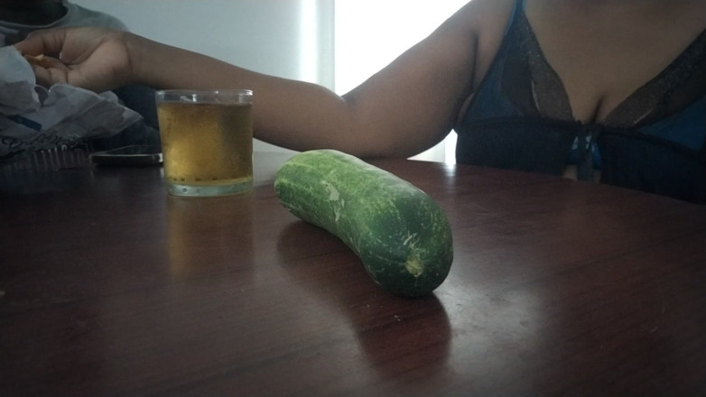 Priya aunty: Tamil che dice porcate sul tavolo da pranzo