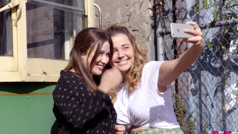 Girls Out West: Curvy busty Tweedy gets her plump cunt licked and fingered...
