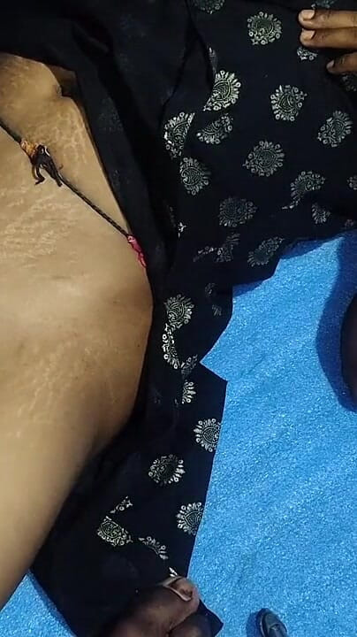 CrossedSituation8: Desi Hot Bhabhivillage Ragazza Del Villaggio Con La Figa Stretta...