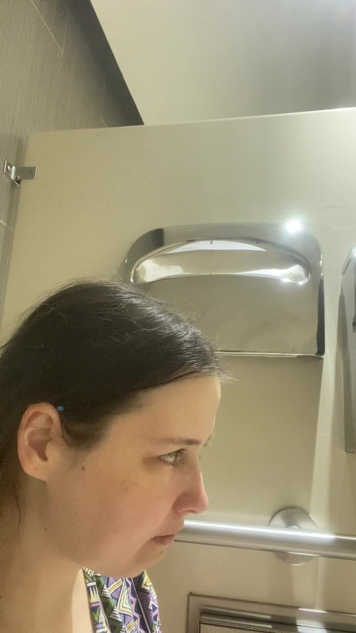 MissChrystalline: Orgasmo en el baño