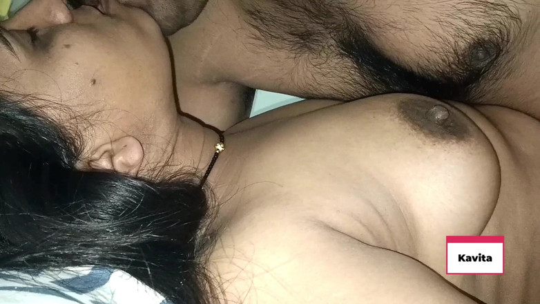 Kavita _zawazawi: Desi indická Kavita tamilská tetička šuká manžela, přírodní skutečný žhavý líbací sex...