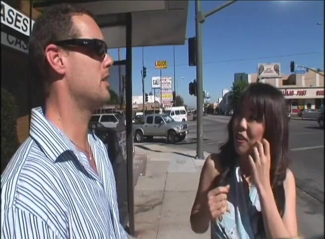 American Idol X: Asijská dívka masturbuje penetraci chlupaté kundičky