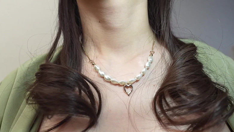 Raptor Inc: Hausfrau, die ihr aussehen benutzt, um College-Studenten anzulocken. "das ist ein...