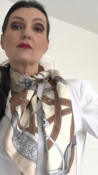 Показ мод на шовкові хустки, JOI, Lady Victoria Valente