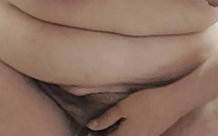 Mommy big hairy pussy: After Sex I Urinate