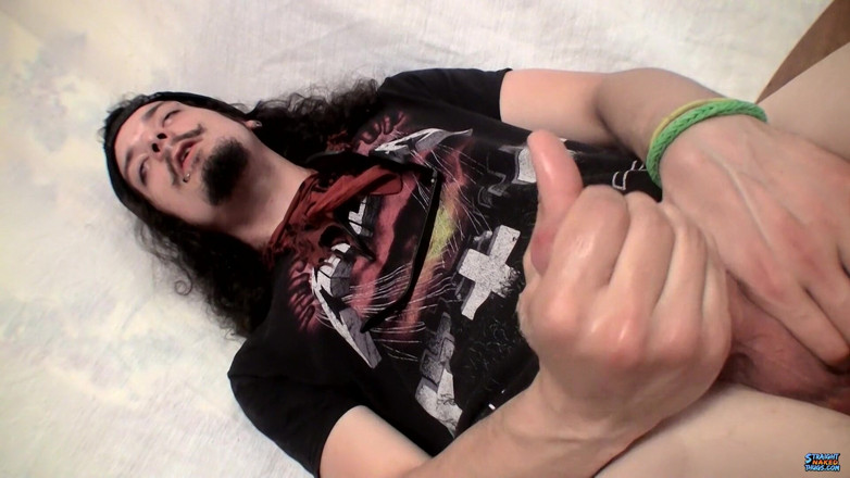Straight naked thugs: Max reibt seinen rocker-schwanz