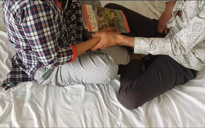 Sagita Sharm: Indyjska dziewica college girls pierwszy raz seks ze swoim chłopakiem...