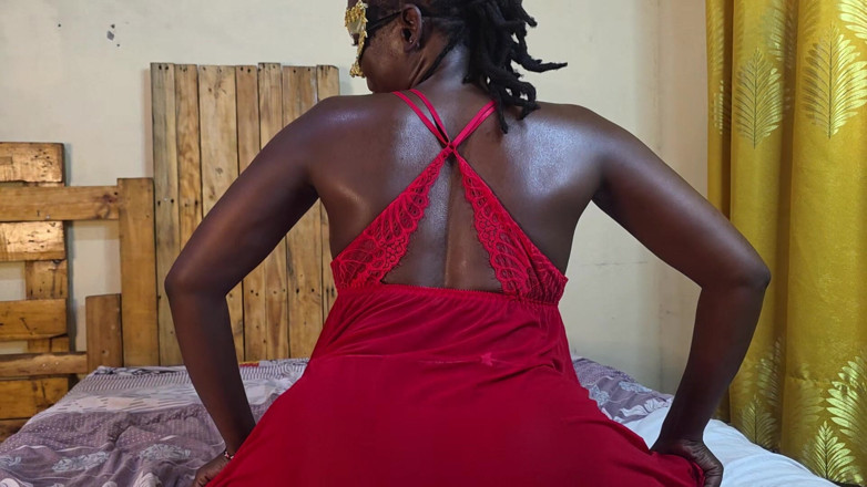 Delamor Femme: Dont Worry Riri is op de zaak