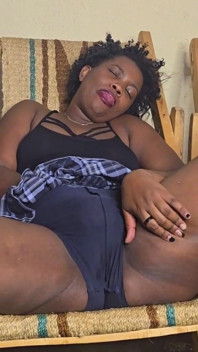 Rich Woman Who Sing in the Choir Masturbate After the Church