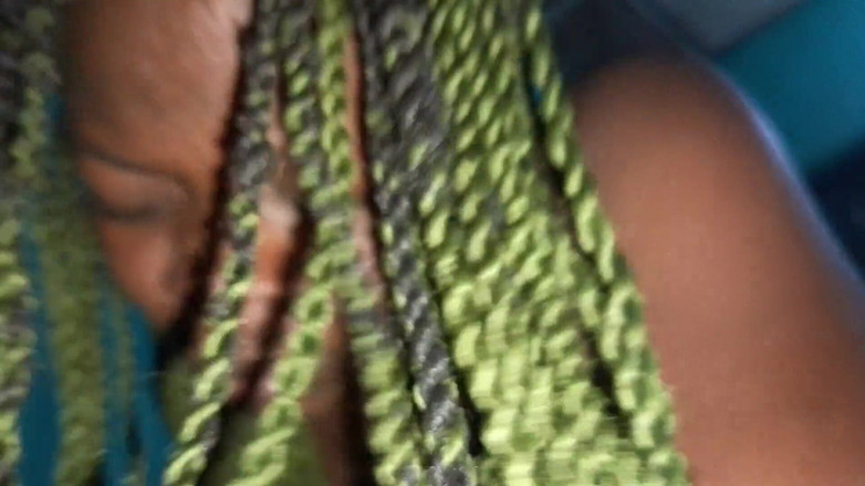 Pornsexlive: 長い三つ編みの義理の妹、ヴィヴィアンが義理の息子に犯される