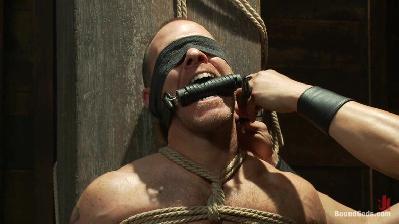 Bound gods: 훈련 중 돔 - Drew