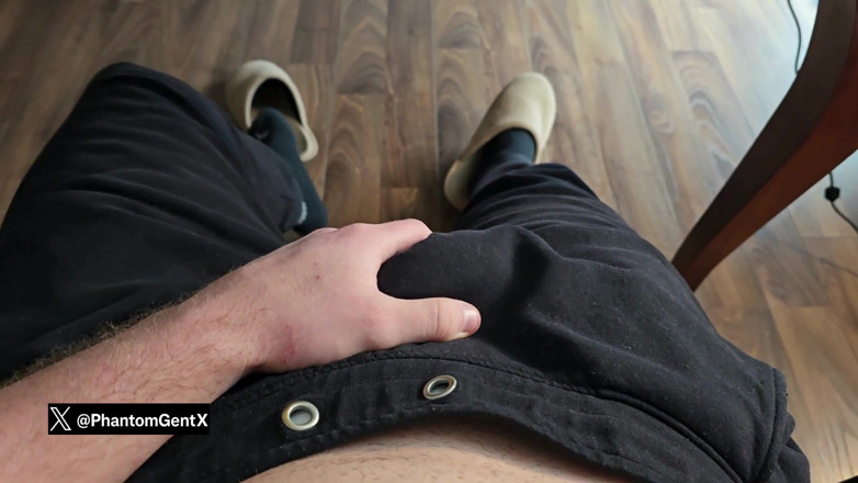 PhantomGentX: Maskeli hunk phantomgentx vahşi edepsiz konuşmayla büyük yarağı okşuyor - x'te...