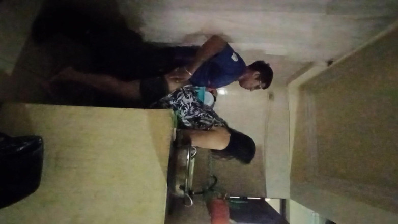 E-Alfa: Empregada lavando e fodendo