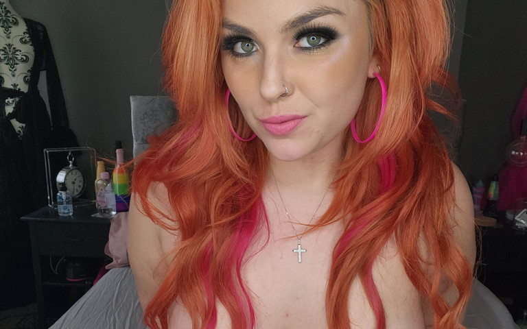 Stretching My Ass with Large Toys (Mandy Foxxx)