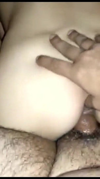 Une belle-fille chevauche son beau-père à grosse bite, partie 4