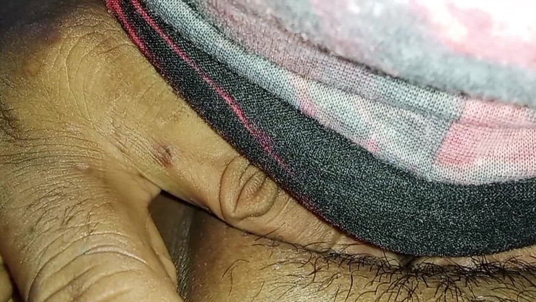 Babang endut: Kelentit menjilat pepek MILF