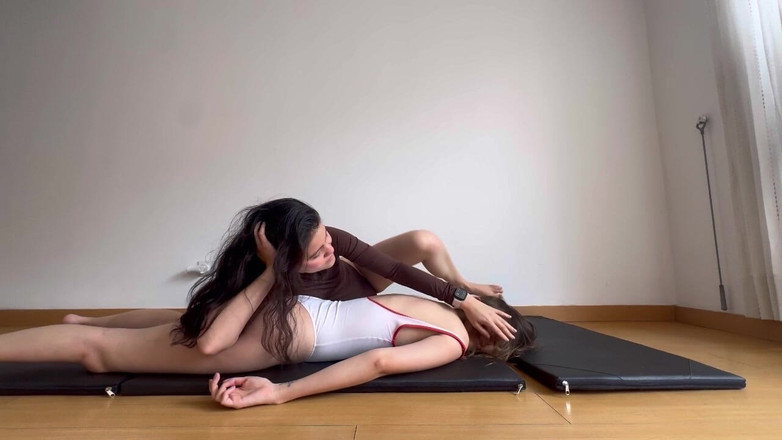 scarlettandc: Lucha Libre De Culos Grandes Entre Mujeres