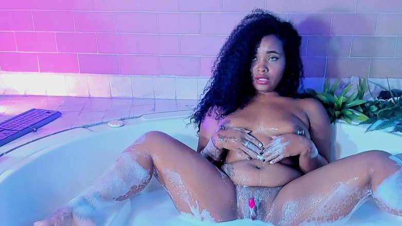 Miss ivy studio: Seducción En El Jacuzzi