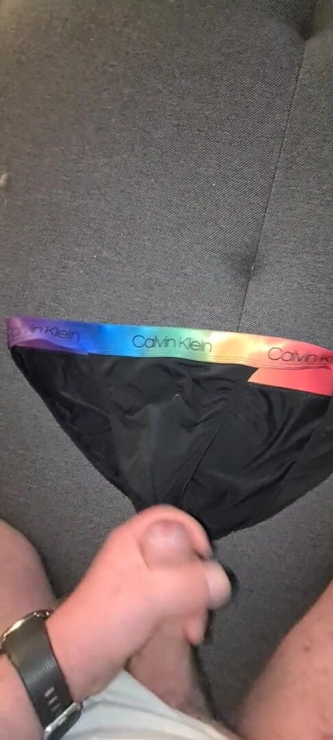 CumShorts: Ejaculează pe lenjeria mea intimă