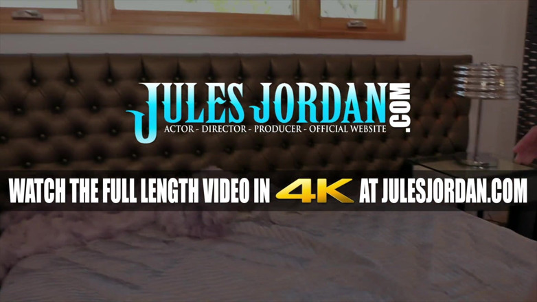 Jules Jordan: Paige Owens sorprende il suo patrigno davanti alla doccia, poi...