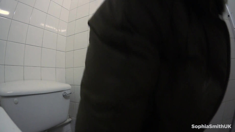 All Sexy Vids: Szatnie siusiu