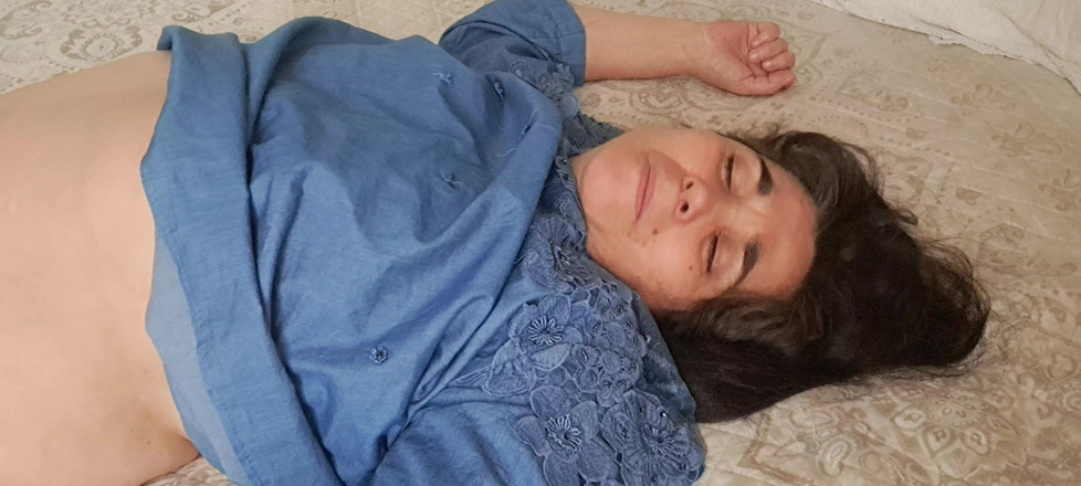 Mommy big hairy pussy: Madrastra le da a su hijastro su desayuno de sexo