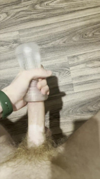 Twink Fleshlight-orgasmus - Nasses, Schmutziges Kommen Mit Gebräunter Abs! Volles Premium-video