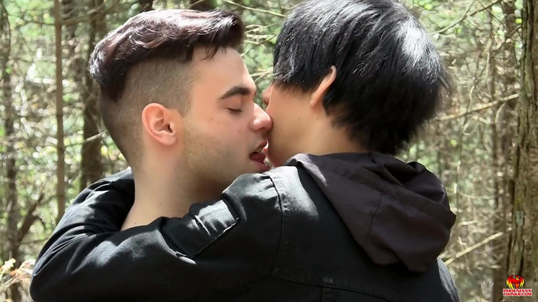 Phoenixxx: Lemn în cabină Daniel ia fiecare centimetru